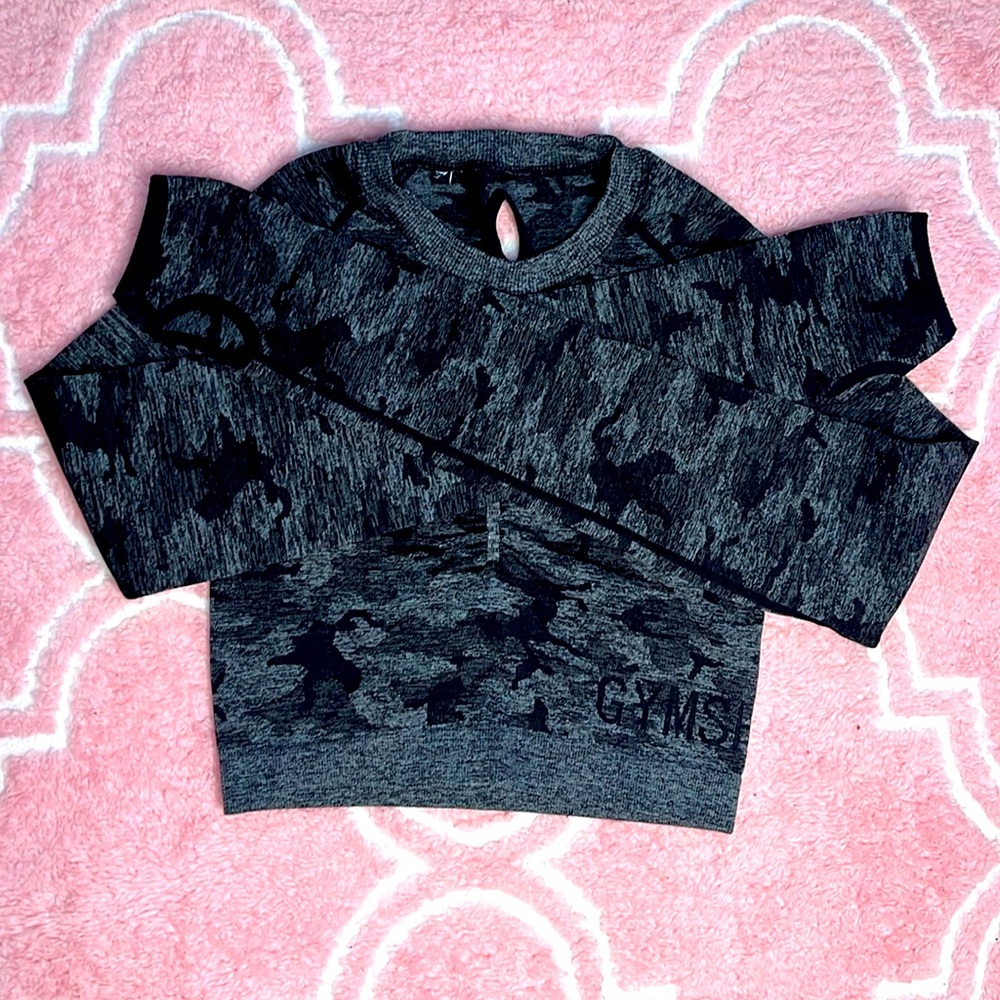 Gymshark camp black/gray long sleeve crop top